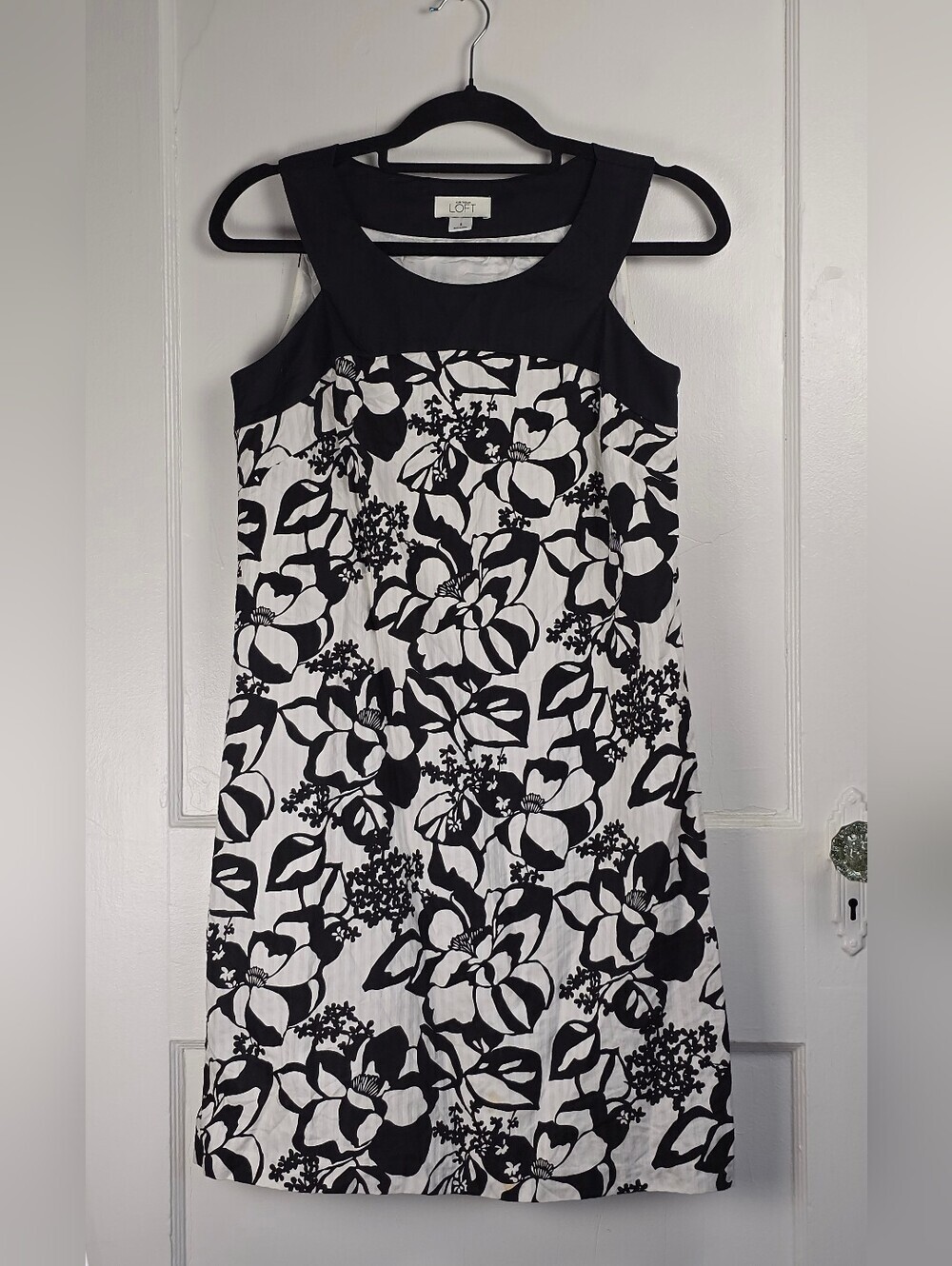 LOFT Black and White Floral Shift Dress 6